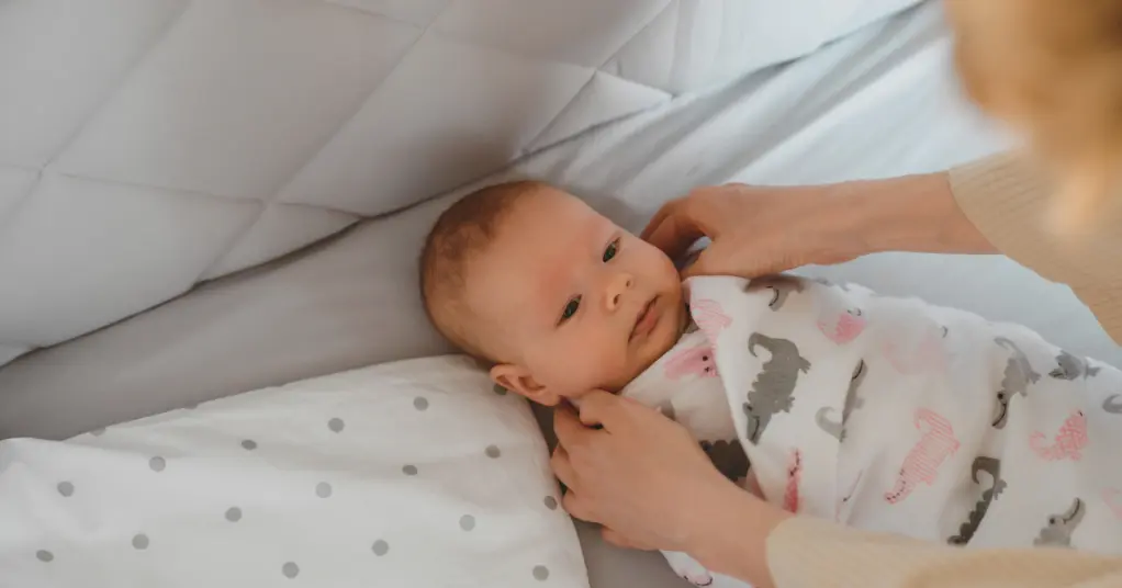 My Baby Won’t Sleep at Night: Natural Way – The Power of Swaddling